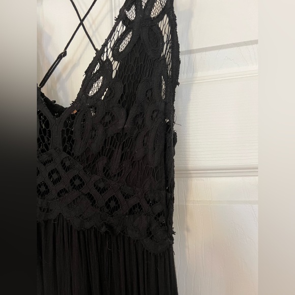 FREE PEOPLE
Adella Lace Trim Midi Dress - Picture 4 of 15